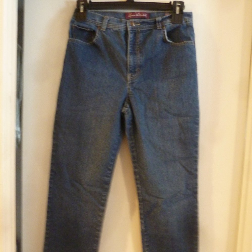 Gloria Vanderbilt Amanda Straight Leg Jeans, Size 10, Dark Blue